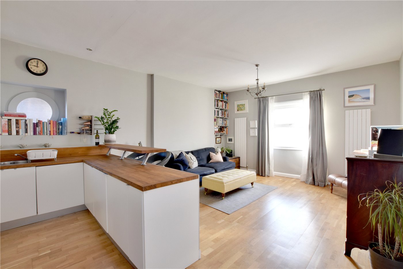 Reception/Kitchen